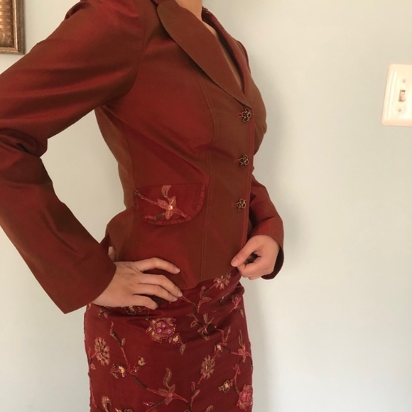 Vintage Burnt Orange Beaded Silk Skirt Suit Set. Rare find , nice workmanship. - Picture 2 of 15